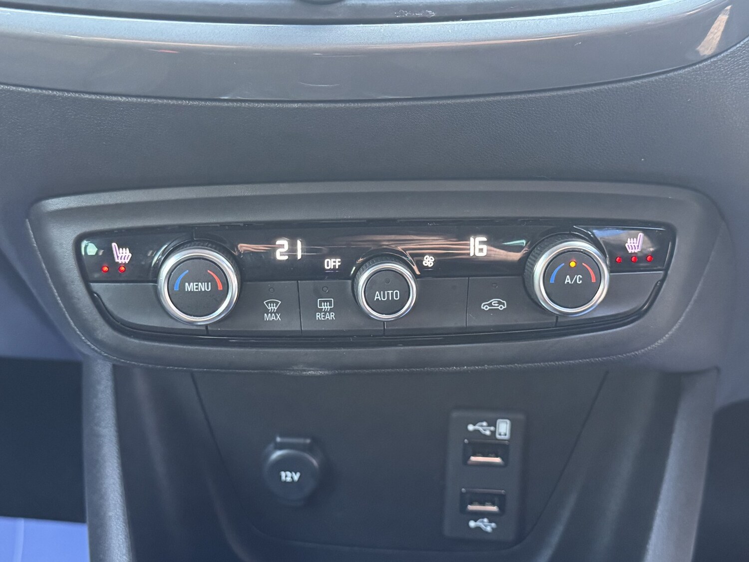 Used Vauxhall Crossland 2023 for sale - 77888472: Photo 30