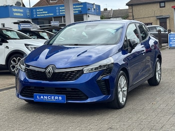 Used Renault Clio 2023 for sale - 78332080: Photo