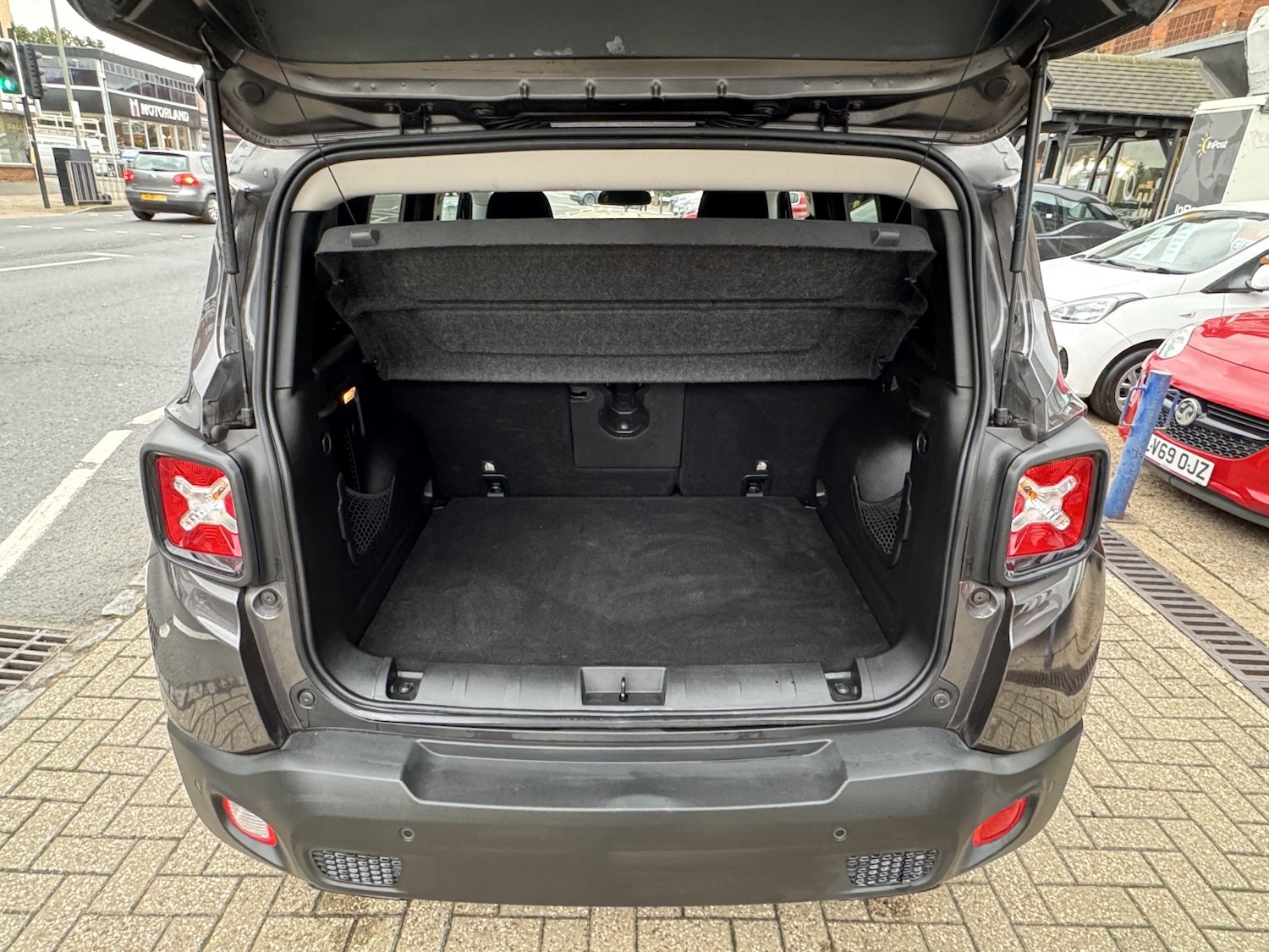 Used Jeep Renegade 2020 for sale - 77836819: Photo 27