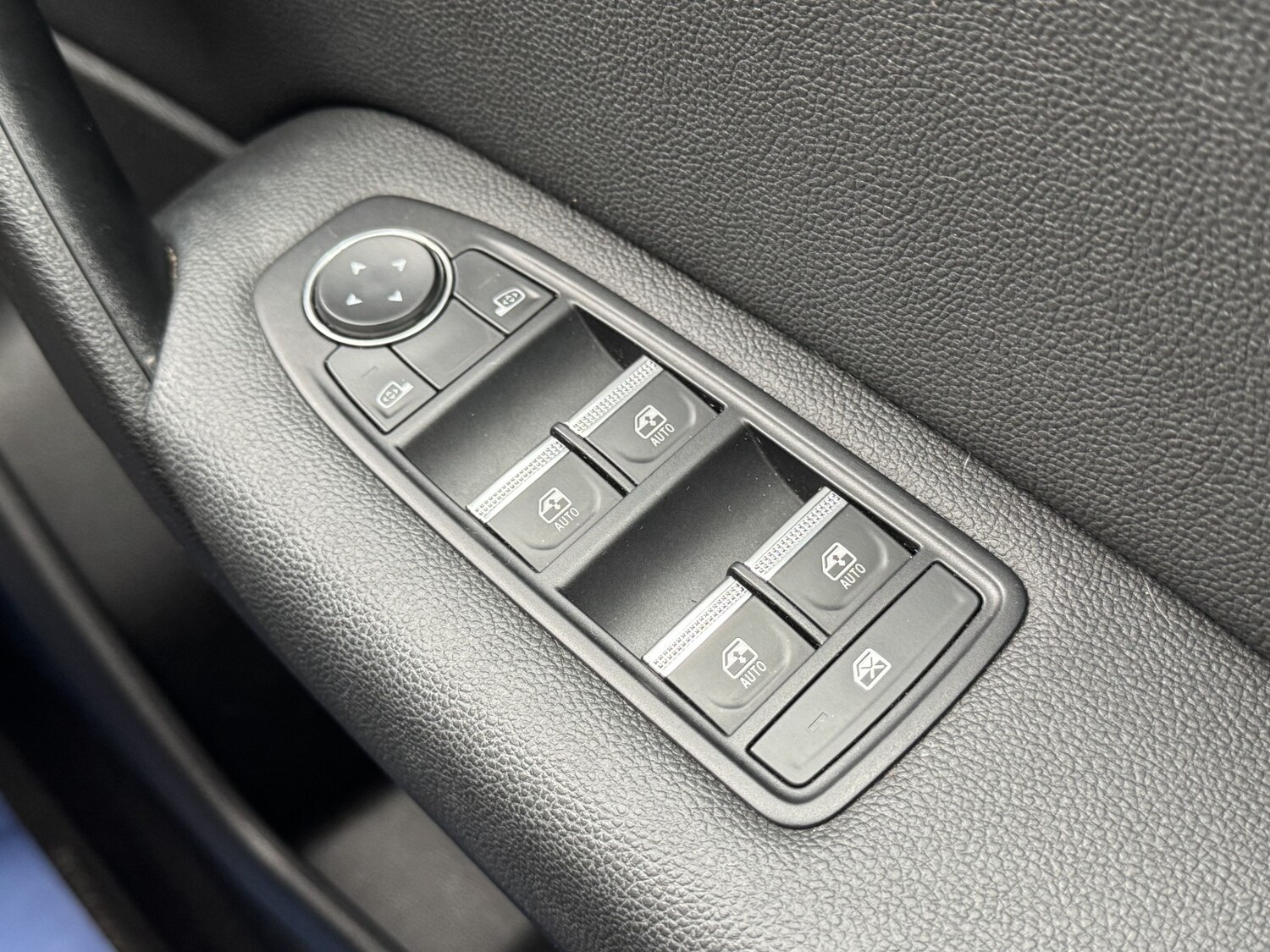 Used Renault Captur 2022 for sale - 78056940: Photo 34