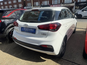 Used Hyundai i20 2018 for sale - 78155412: Photo