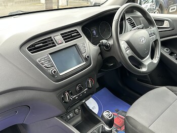 Used Hyundai i20 2018 for sale - 78155412: Photo