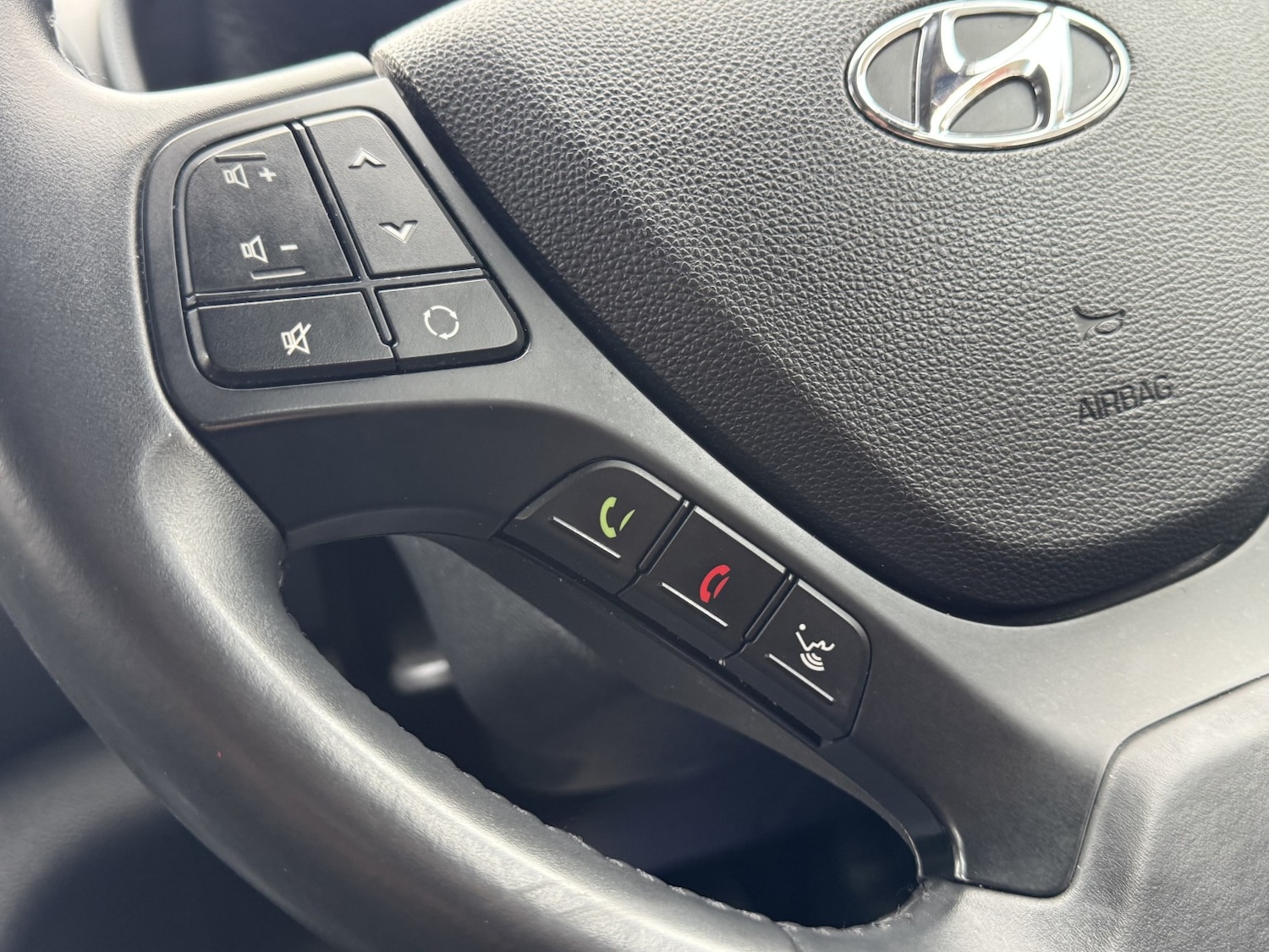 Used Hyundai i10 2019 for sale - 78134960: Photo 35