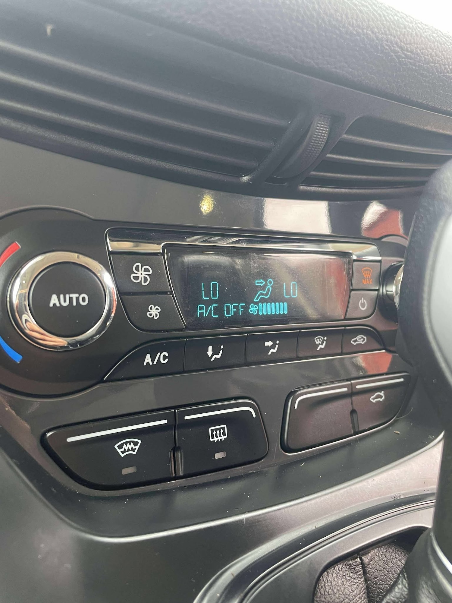 Used Ford Kuga 2014 for sale - 76341119: Photo 23
