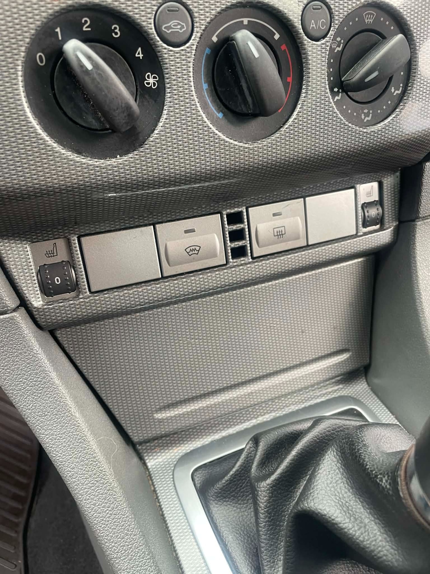 Used Ford Focus 2010 for sale - 77653875: Photo 14