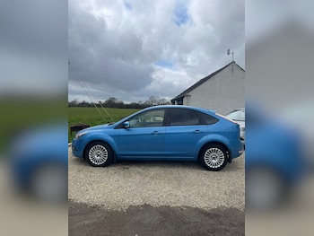 Used Ford Focus 2010 for sale - 77653875: Photo