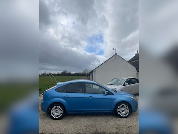 Used Ford Focus 2010 for sale - 77653875: Photo