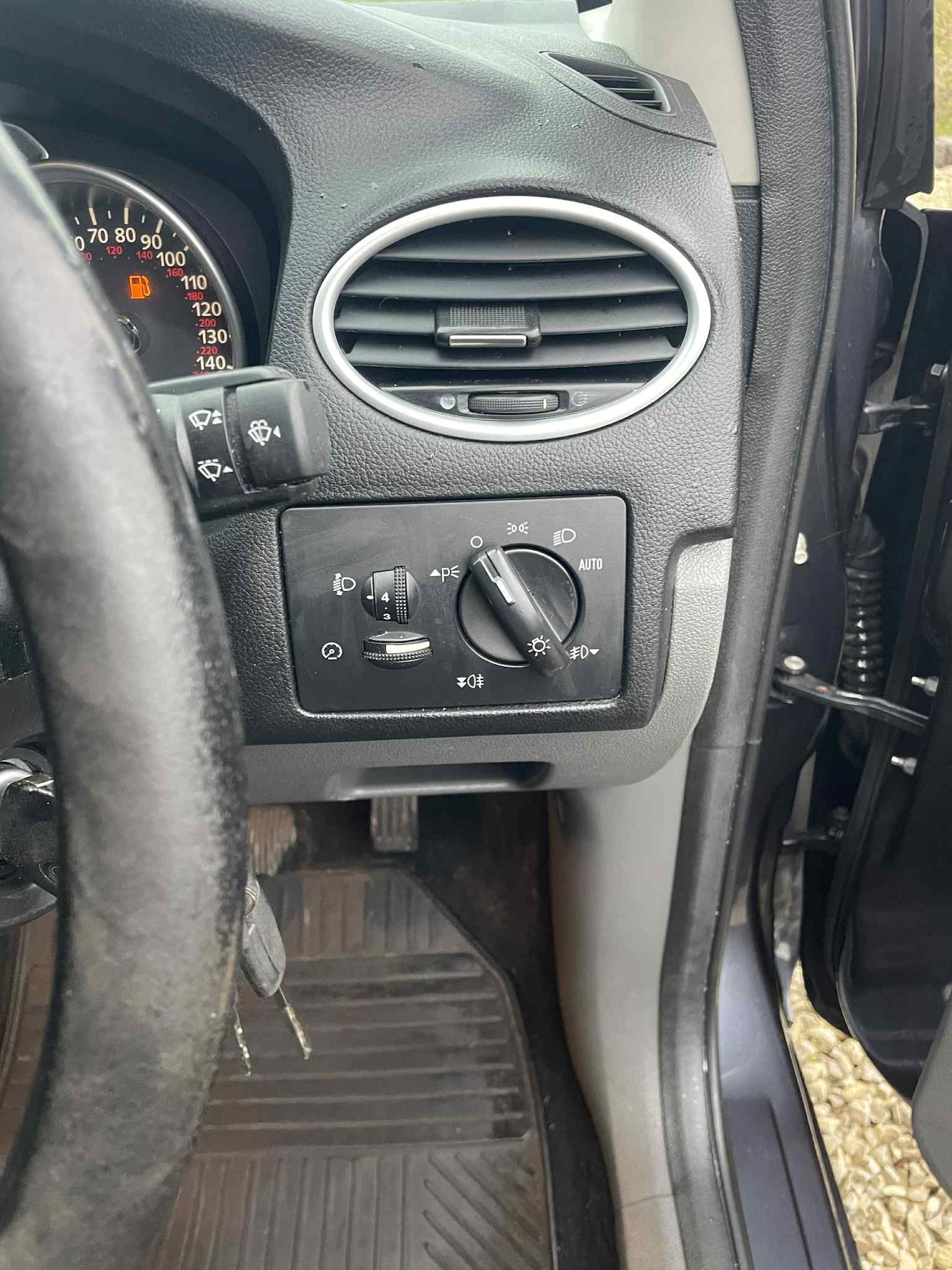 Used Ford Focus 2009 for sale - 76861883: Photo 18