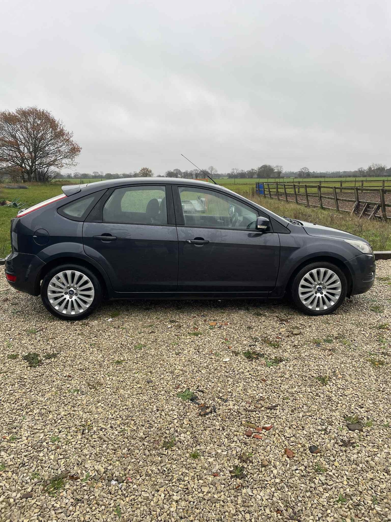 Used Ford Focus 2009 for sale - 76861883: Photo 3