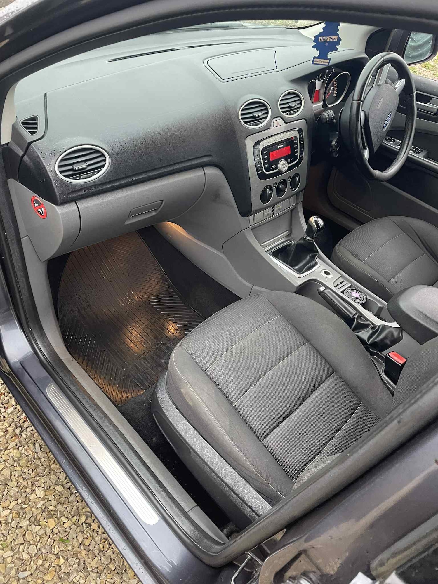 Used Ford Focus 2009 for sale - 76861883: Photo 9