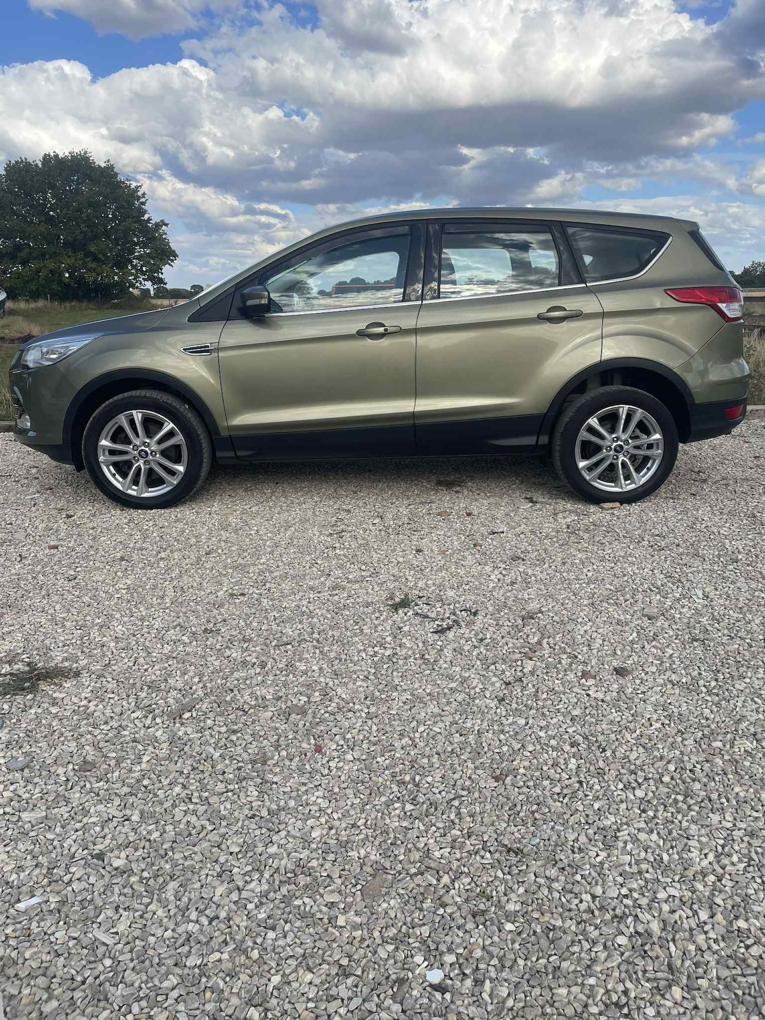 Used Ford Kuga 2014 for sale - 76591670: Photo 2