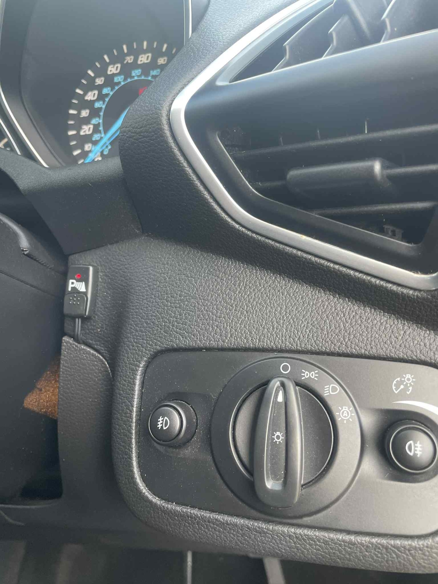 Used Ford Kuga 2014 for sale - 76591670: Photo 34