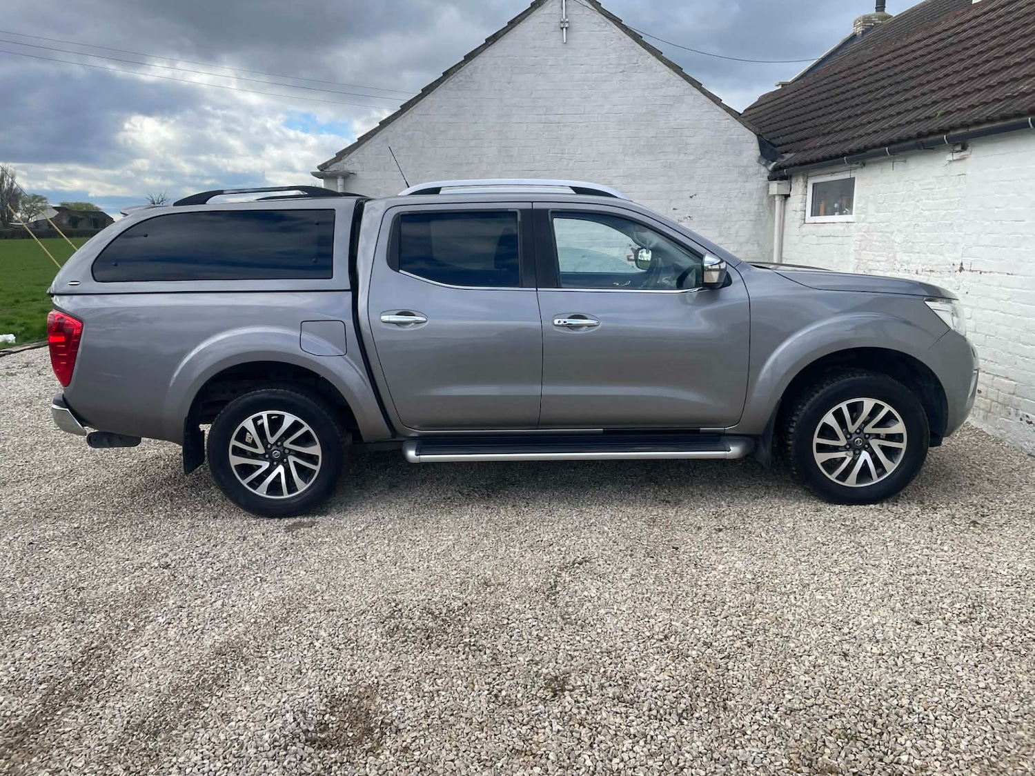 Used Nissan Navara 2017 for sale - 77878382: Photo 2