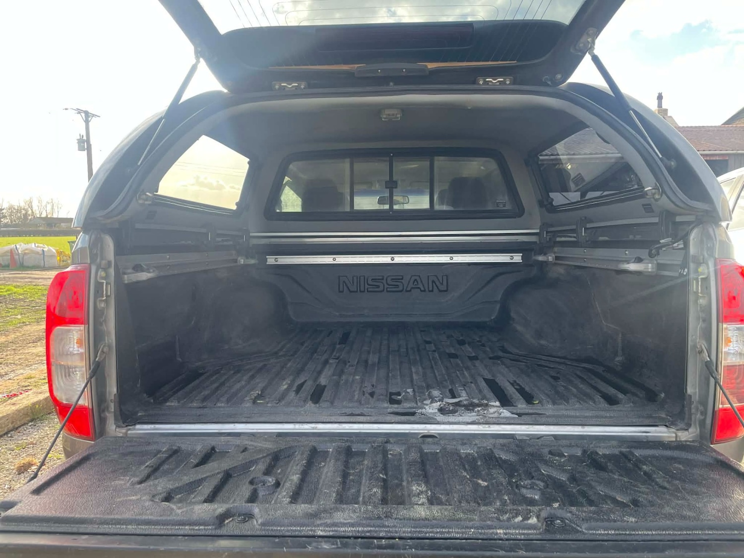 Used Nissan Navara 2017 for sale - 77878382: Photo 6