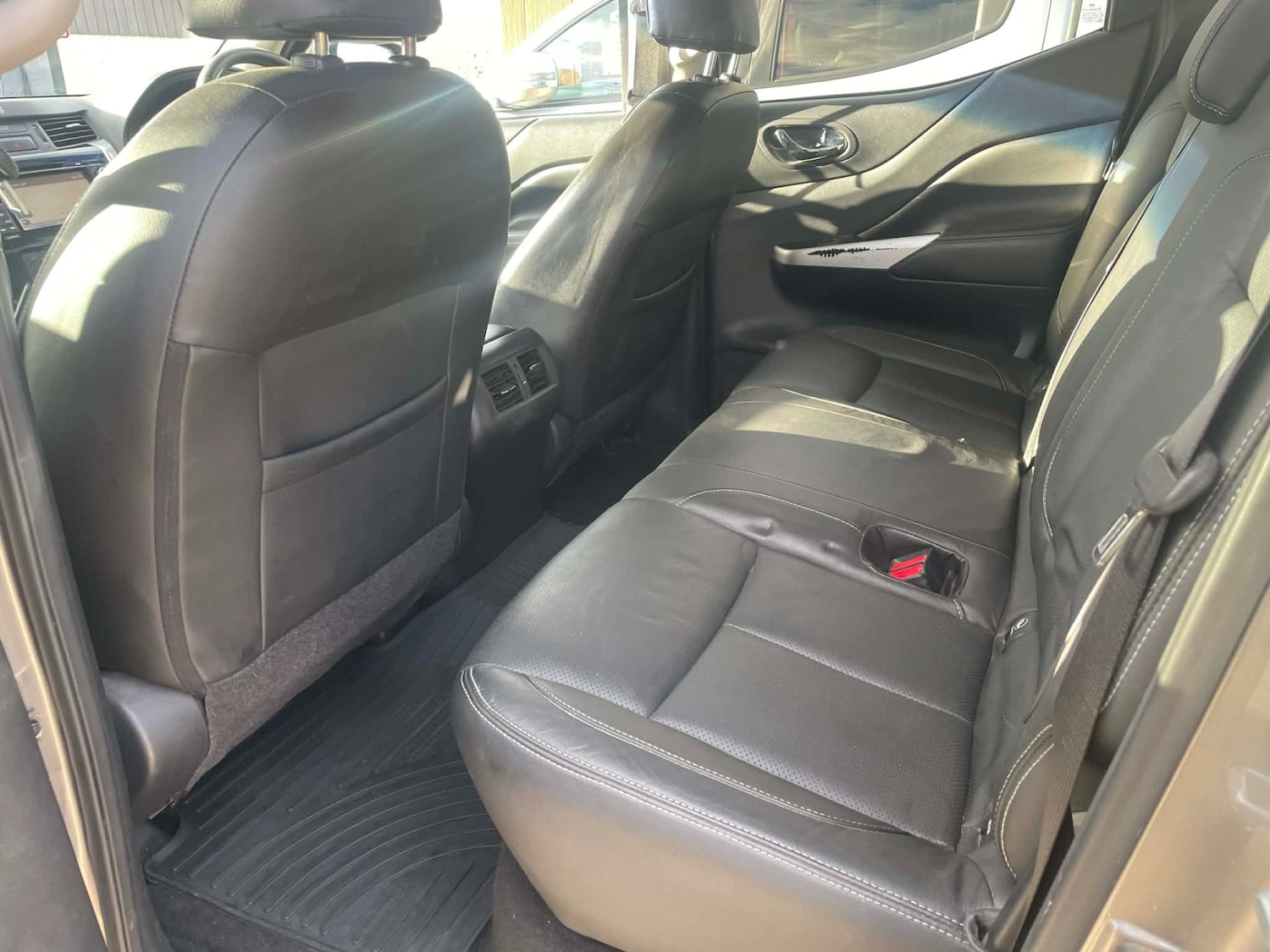 Used Nissan Navara 2017 for sale - 77878382: Photo 8