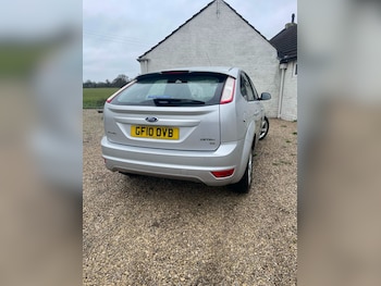 Used Ford Focus 2010 for sale - 77482364: Photo