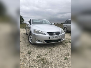 Lexus - IS