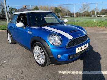 MINI Hatch feature image