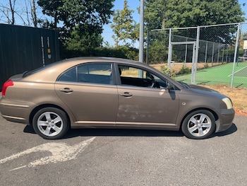 Used Toyota Avensis 2004 for sale - 79515259: Photo
