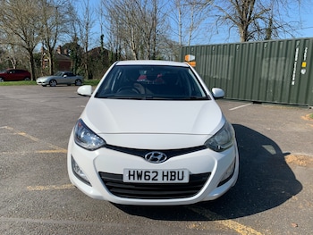 Used Hyundai i20 2012 for sale - 77945811: Photo
