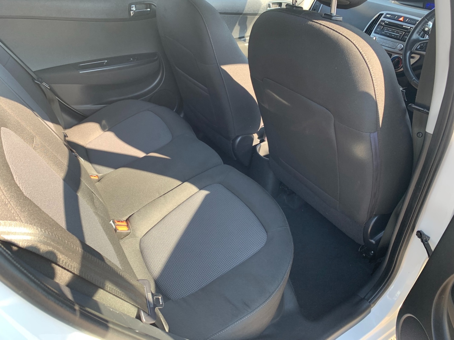 Used Hyundai i20 2012 for sale - 77945811: Photo 9