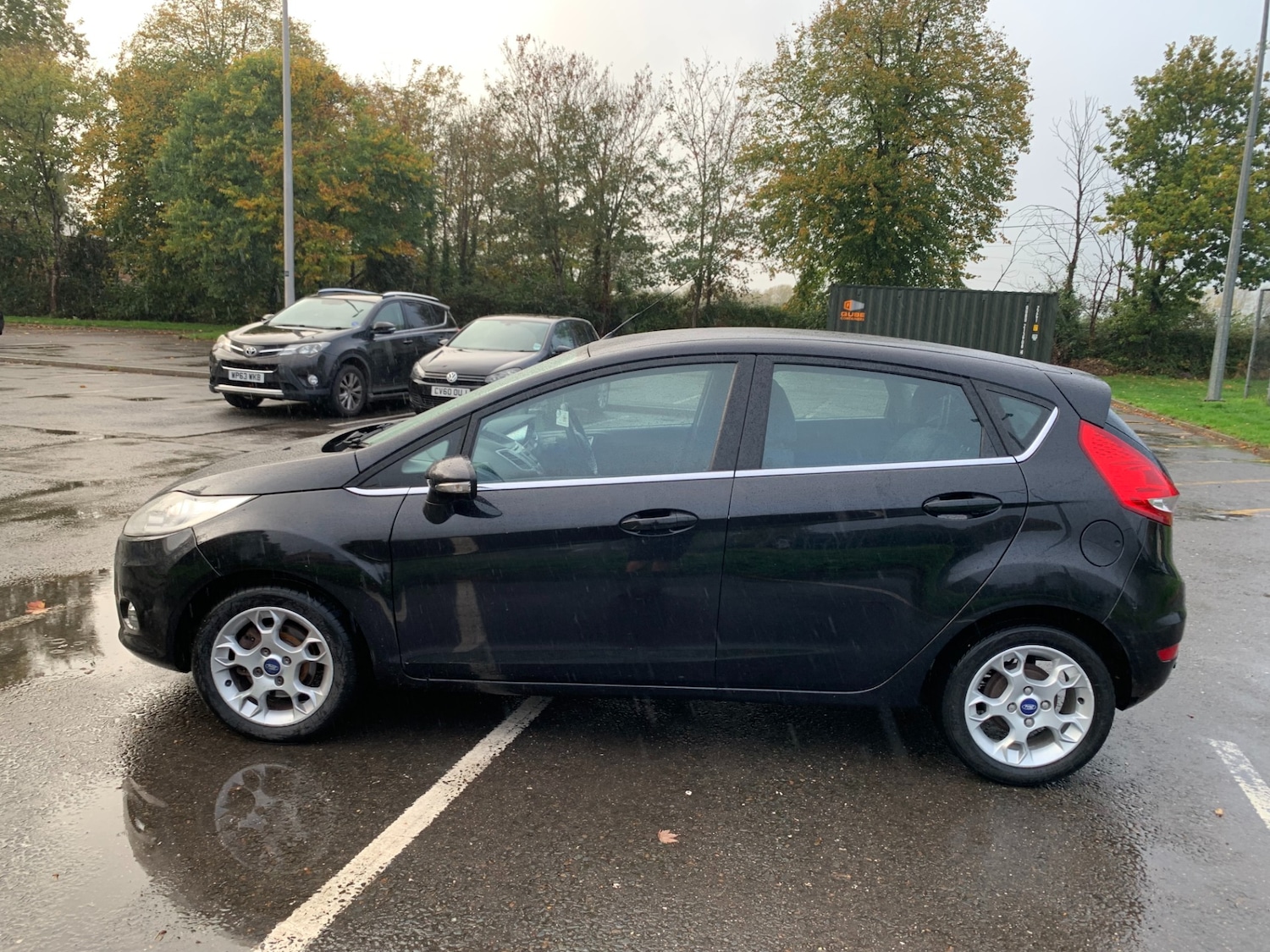 Used Ford Fiesta 2011 for sale - 76322381: Photo 10