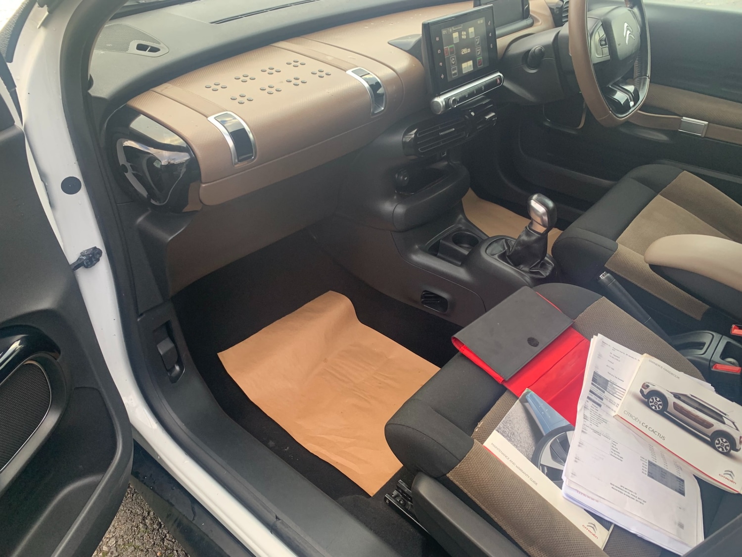 Used Citroen C4 Cactus 2014 for sale - 76907762: Photo 11