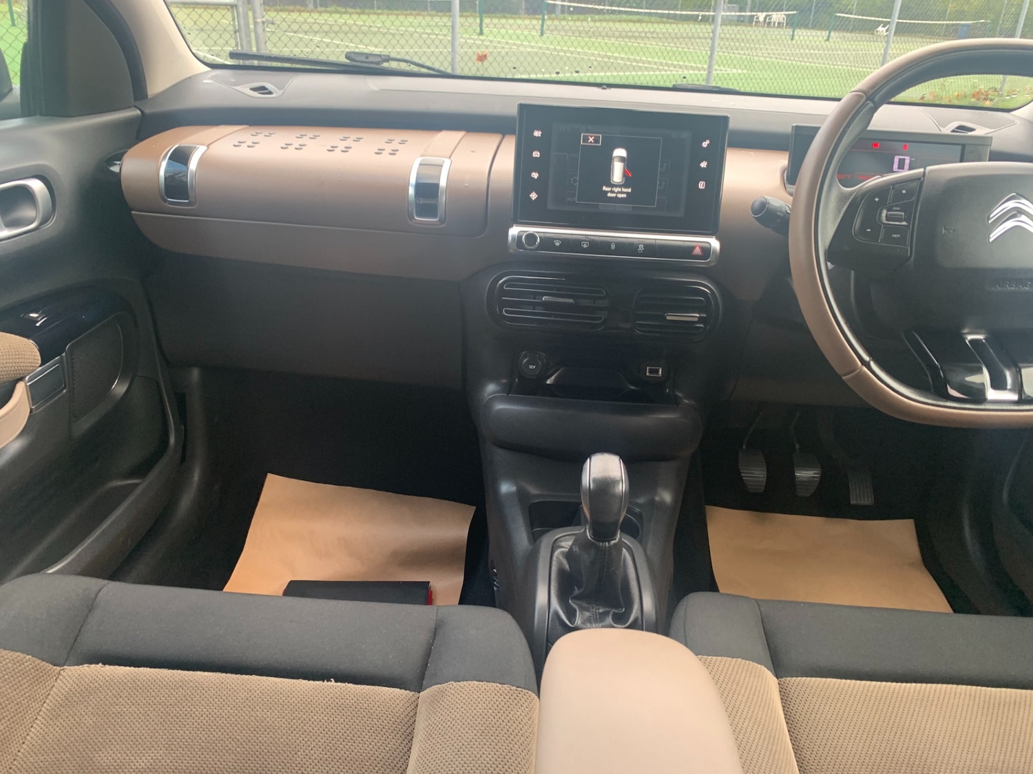 Used Citroen C4 Cactus 2014 for sale - 76907762: Photo 8