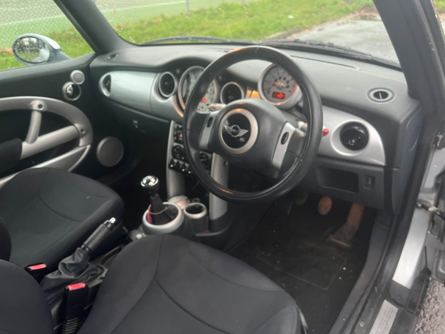 Used MINI Convertible 2004 for sale - 76877411: Photo 8