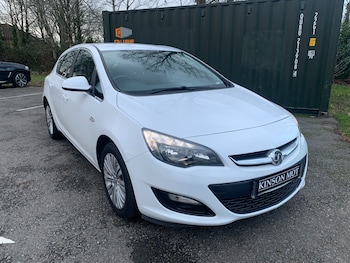 2015 (15) - 1.4i 16V Excite 5dr