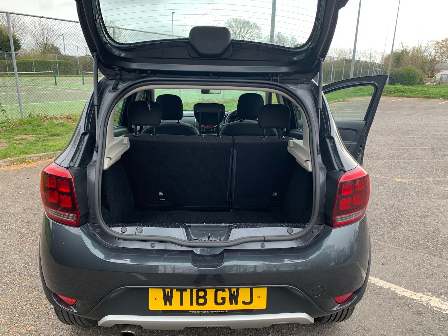 Used Dacia Sandero Stepway 2018 for sale - 78038607: Photo 15