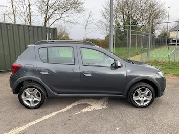 Used Dacia Sandero Stepway 2018 for sale - 78038607: Photo