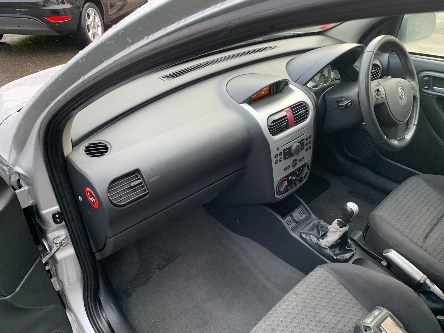 Used Vauxhall Corsa 2005 for sale - 76322164: Photo 6