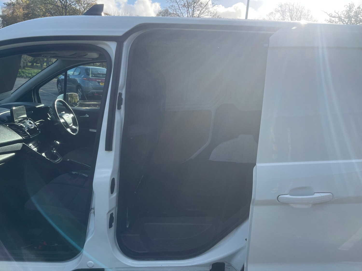 Used Ford Transit Connect 2020 for sale - 76565412: Photo 11