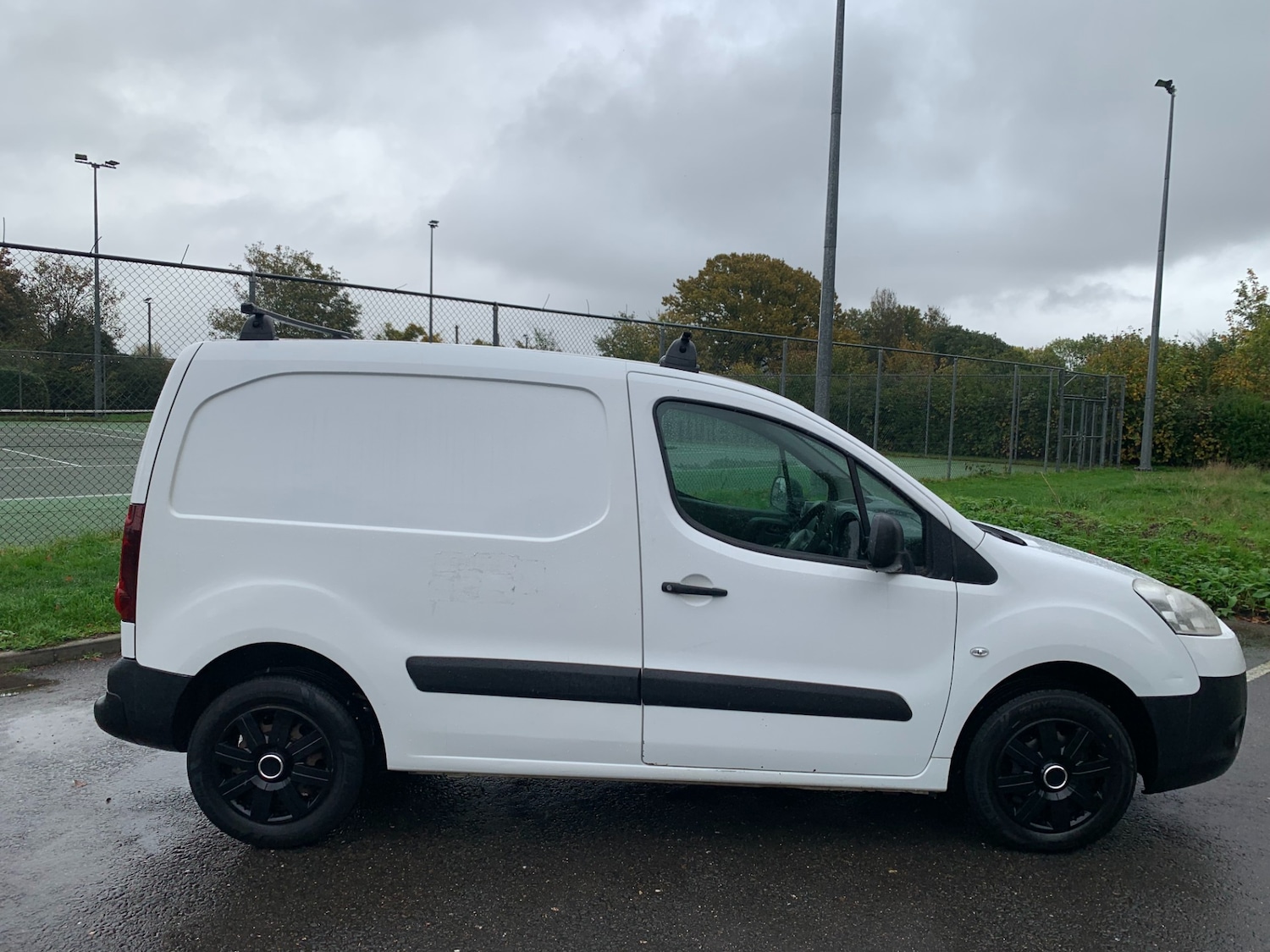 Used Peugeot Partner 2014 for sale - 76322069: Photo 2