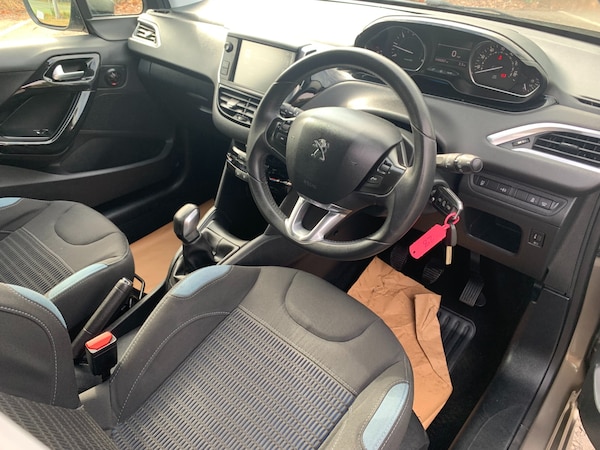 Used Peugeot 208 2015 for sale - 75379471: Photo 8