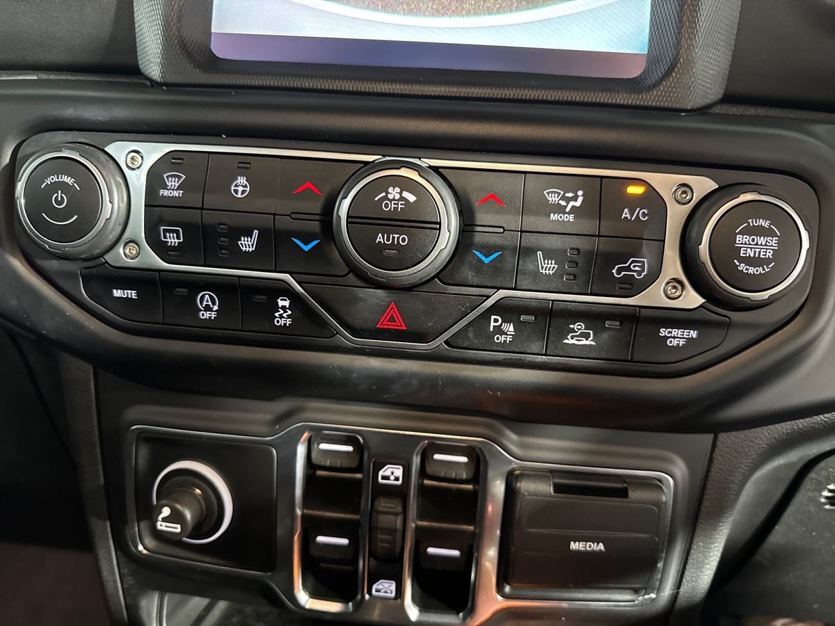 Used Jeep Wrangler 2023 for sale - 76921946: Photo 26