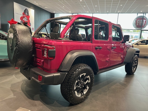 Used Jeep Wrangler 2025 for sale - 76234137: Photo 5