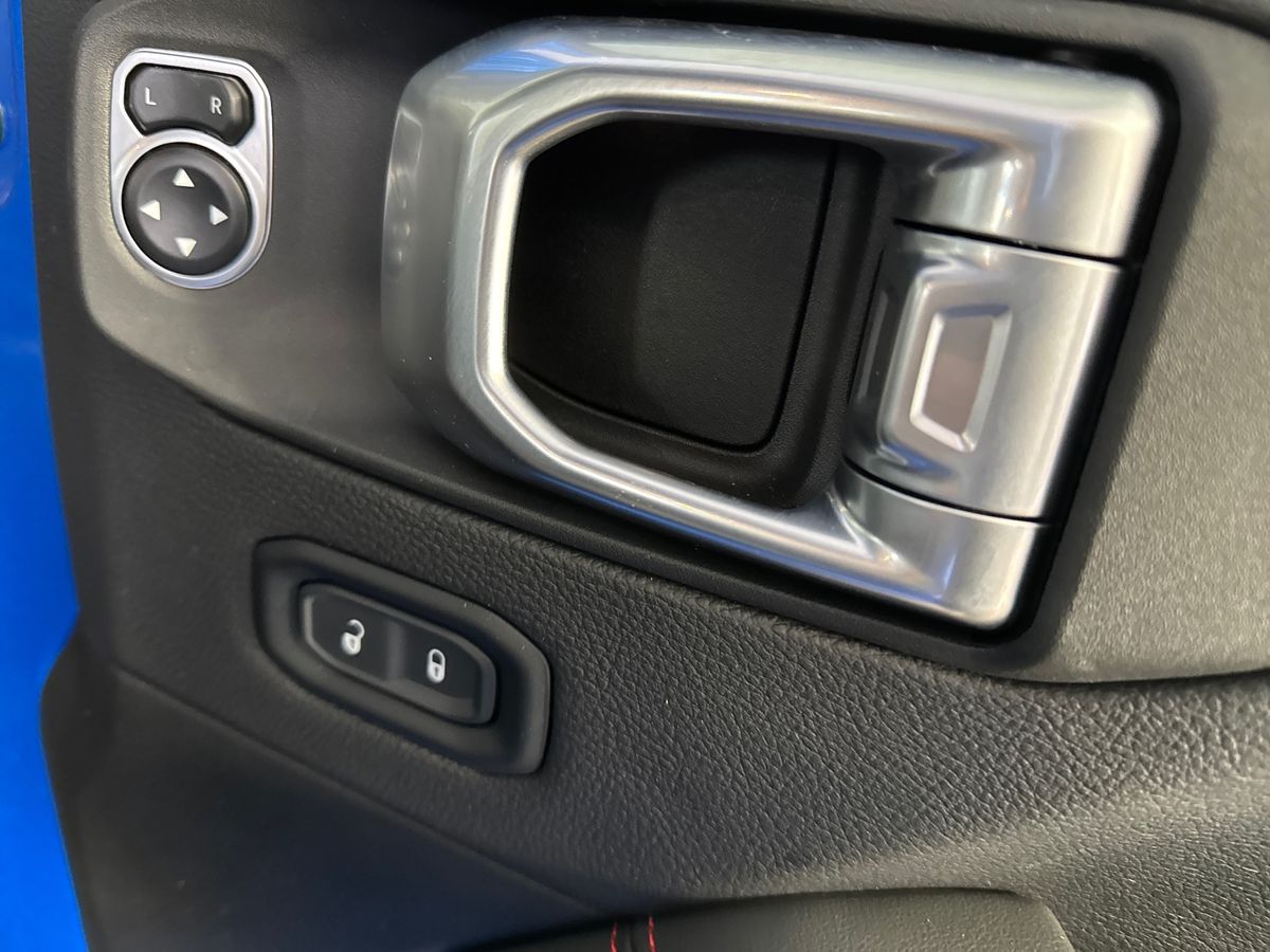 Used Jeep Wrangler 2024 for sale - 76921880: Photo 24