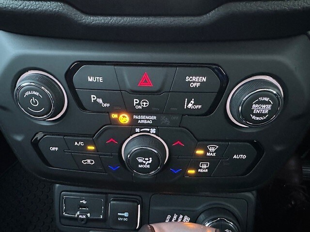 Used Jeep Renegade for sale - 76872384: Photo 21