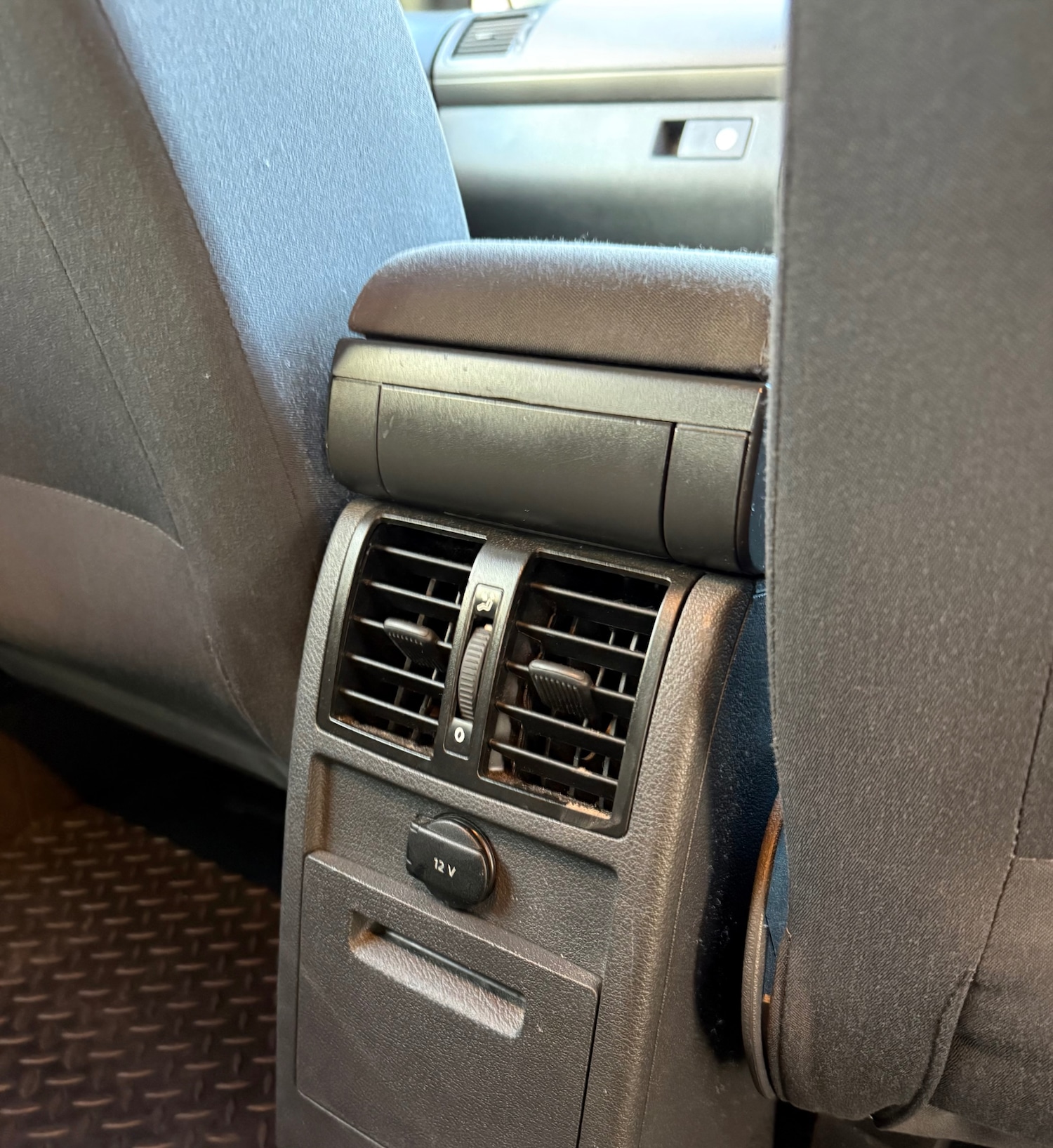 Used Volkswagen Touran 2009 for sale - 77591069: Photo 11