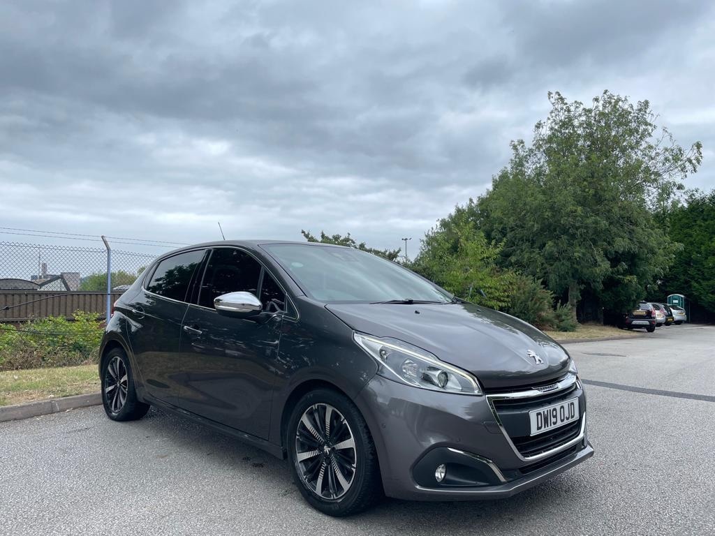 Used Peugeot 208 2019 for sale - 77432865: Photo 2