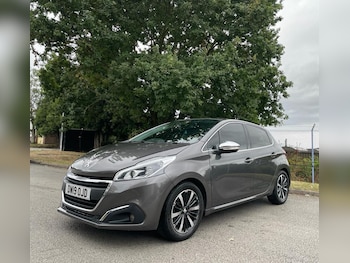 Used Peugeot 208 2019 for sale - 77432865: Photo