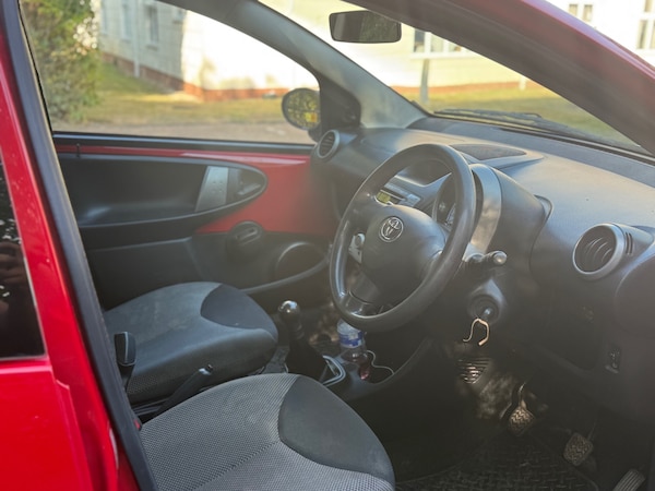 Used Toyota AYGO 2013 for sale - 75655964: Photo 7