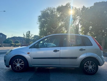 Used Ford Fiesta 2006 for sale - 79206209: Photo