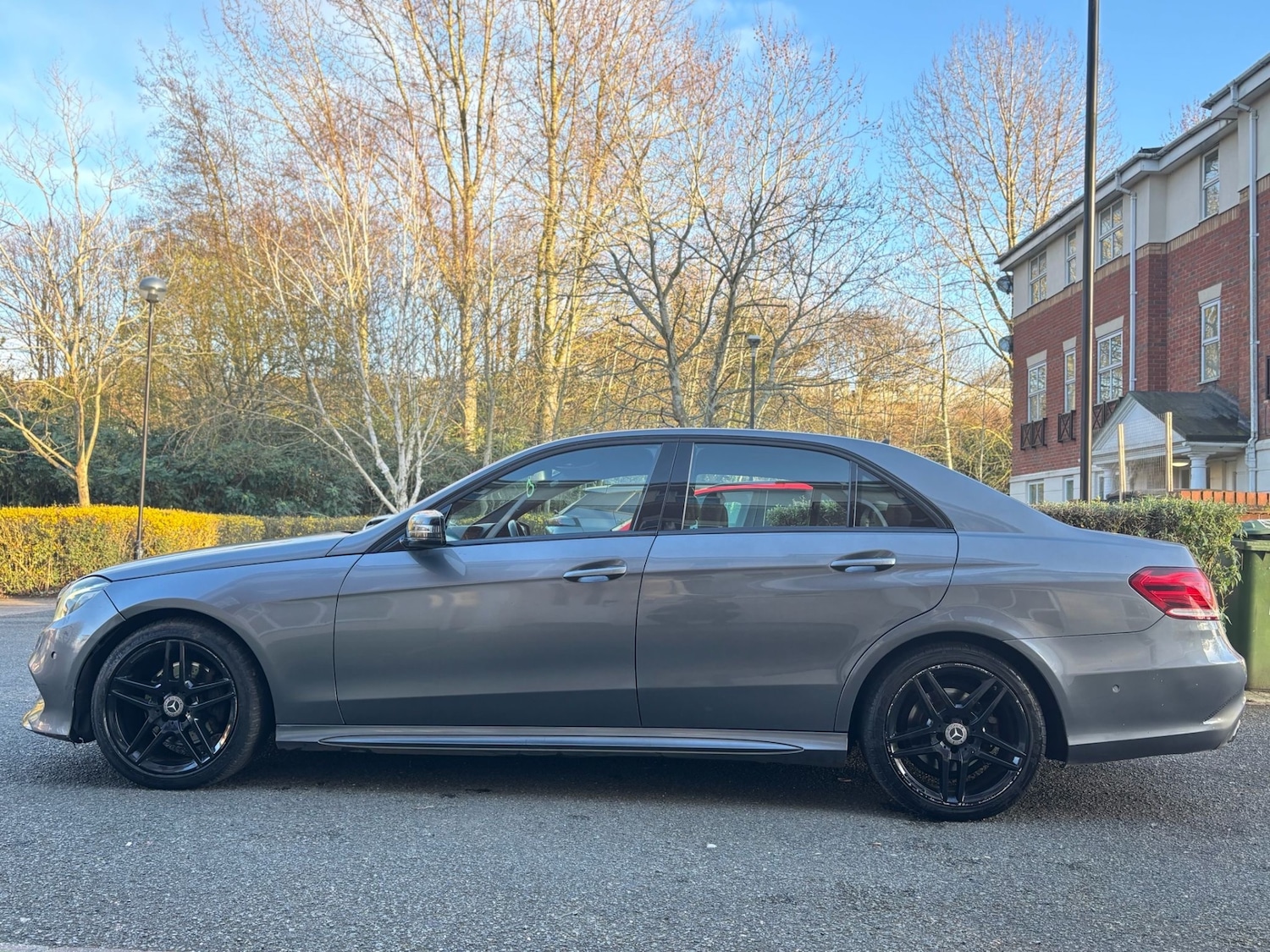 Used Mercedes-Benz E Class 2015 for sale - 77940826: Photo 5