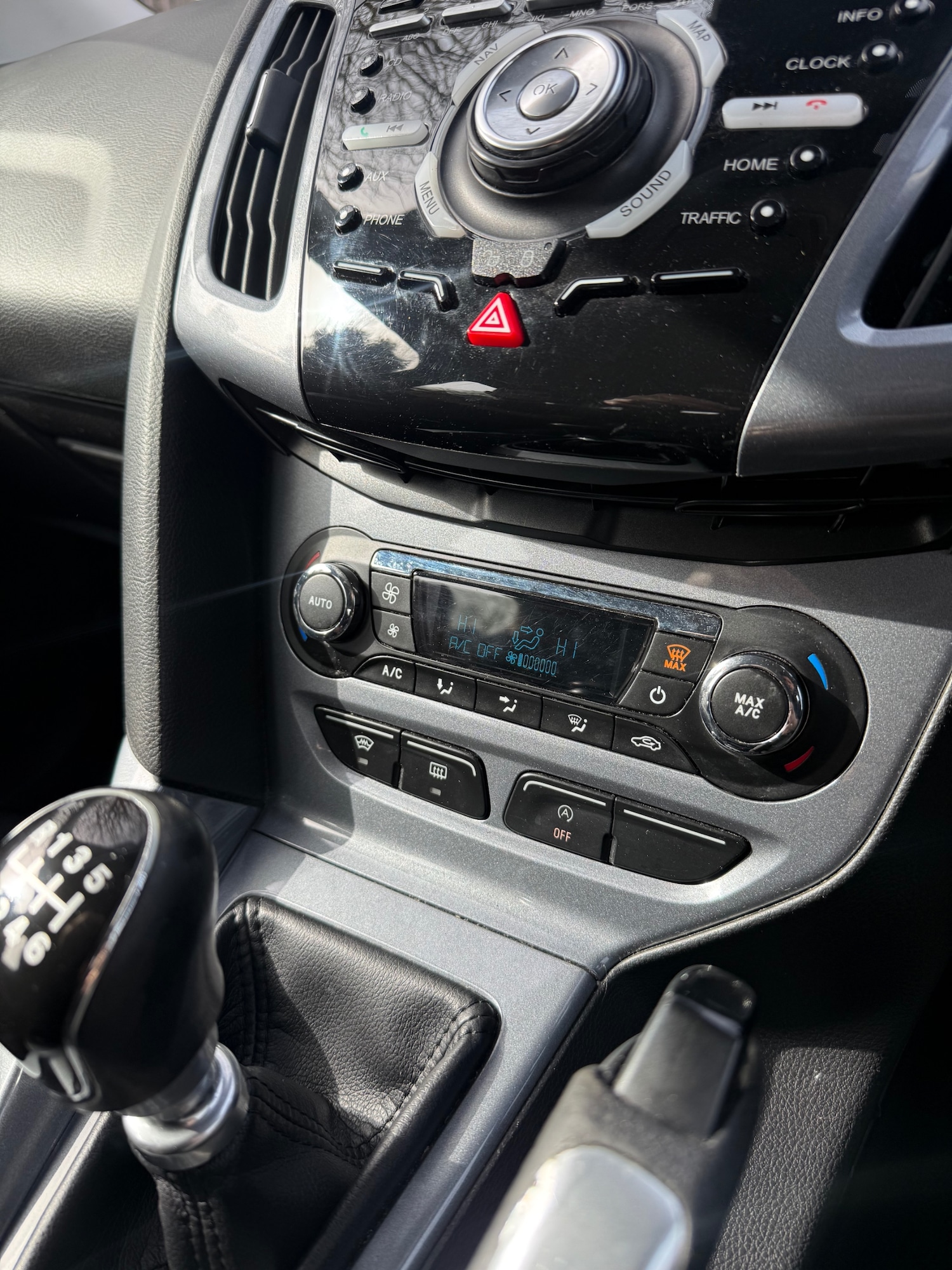 Used Ford Focus 2012 for sale - 77940823: Photo 8