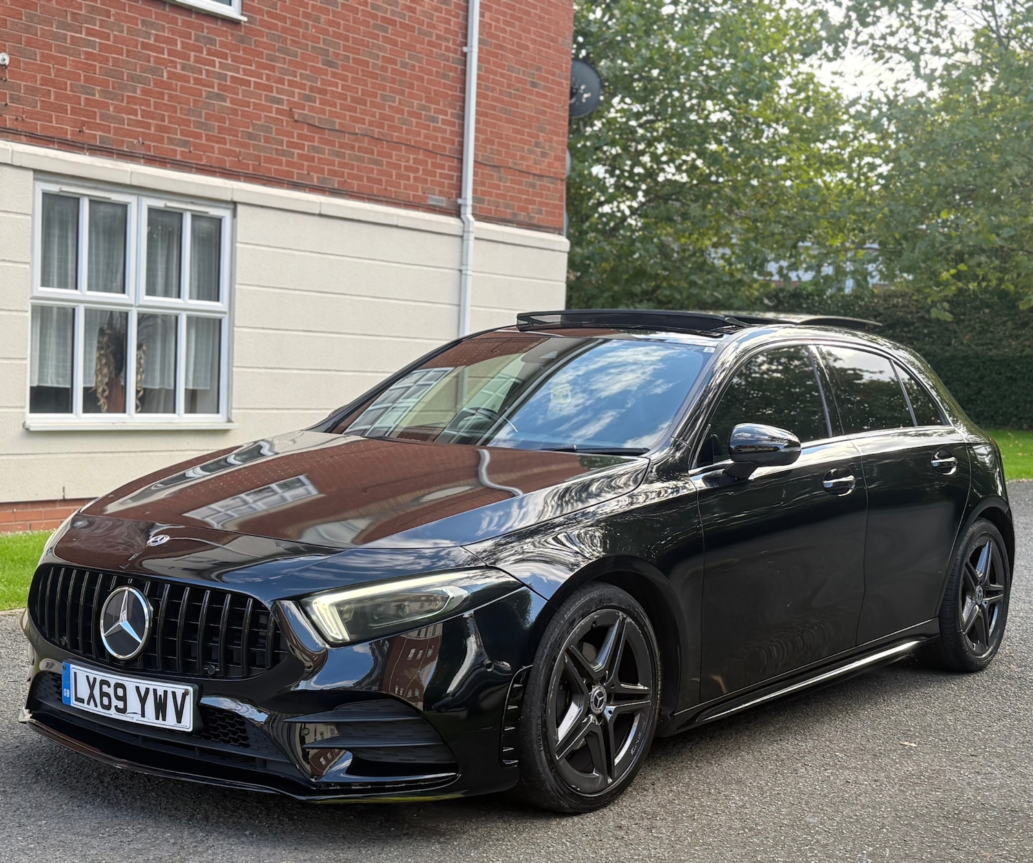 Used Mercedes-Benz A-Class 2019 for sale - 76089990: Photo 4