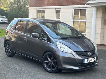 Used Honda Jazz 2015 for sale - 77940832: Photo