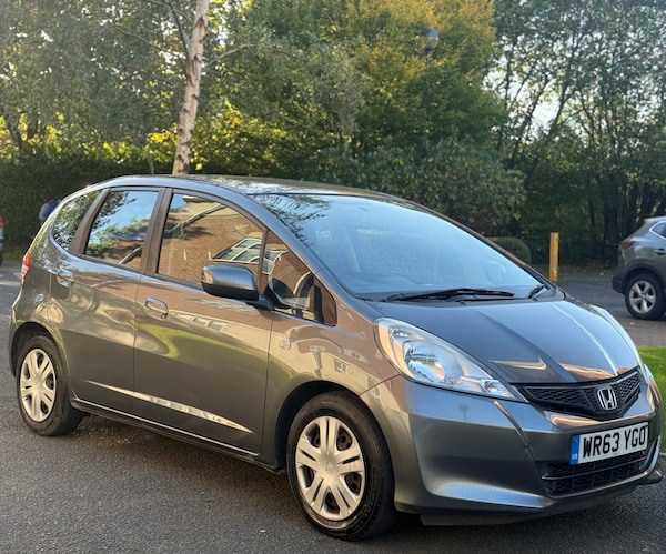 Used Honda Jazz 2013 for sale - 76194219: Photo 1
